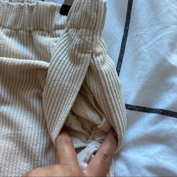 BDG Baggy Wide Leg Puddle Pant BNWT - Picture 8 of 8